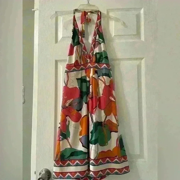 BCBGMAXAZRIA Flowered Halter Top Dress -B10 - Picture 2 of 7